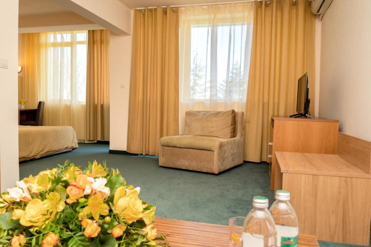 Strandzha Hotel - Free Parking Golden Sands Exterior photo