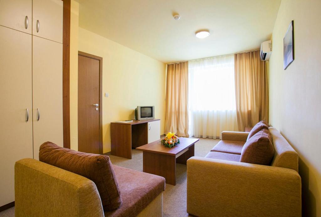 Strandzha Hotel - Free Parking Golden Sands Exterior photo