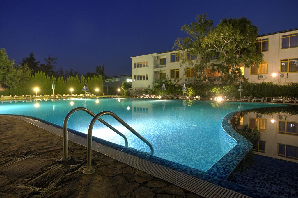 Strandzha Hotel - Free Parking Golden Sands Exterior photo
